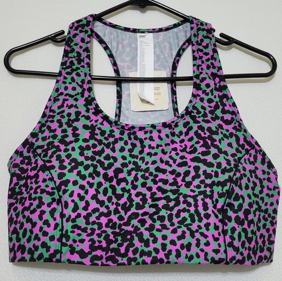 NWT Fabletics On-the-go Medium Impact Sports Bra Grass Green Safari Spot - Picture 4 of 7